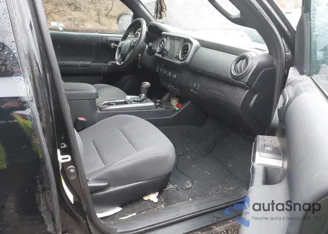 2019 Toyota Tacoma Trd Sport z USA, uszkodzony, nr VIN 5TFCZ5AN8KX202685